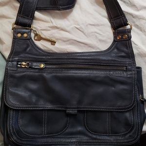 Fossil *Brand New* genuine leather handbag.